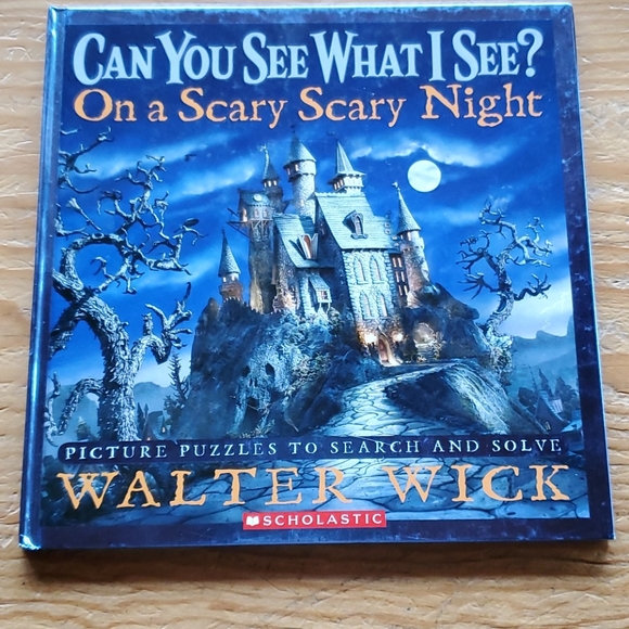 Halloween, Christmas and Autographed I Spy Books - Picture 2 of 16